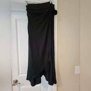 NWT Gap Wrap Black Skirt  - Size Large Tall